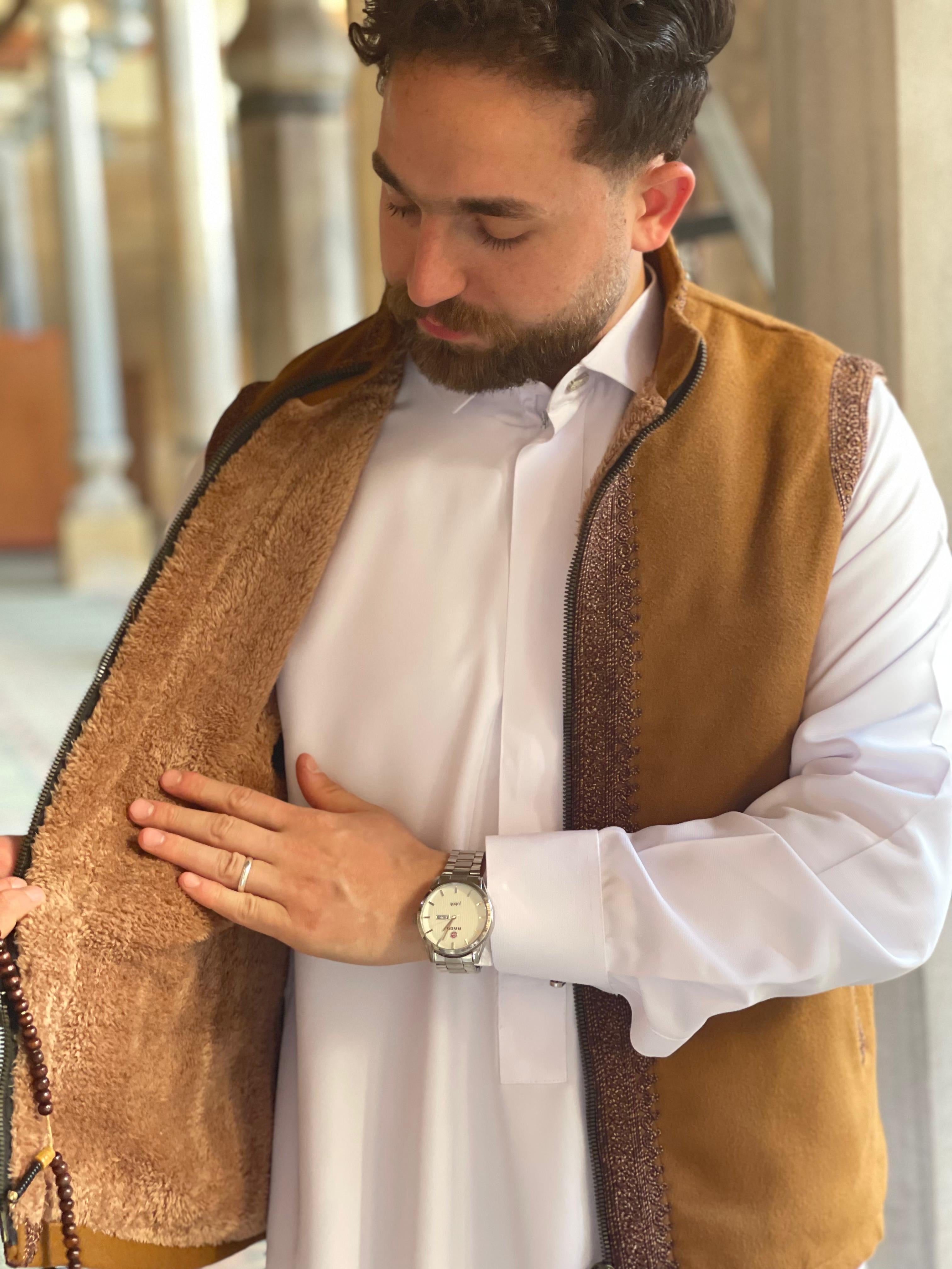 Rich Brown gilet (waistcoat)