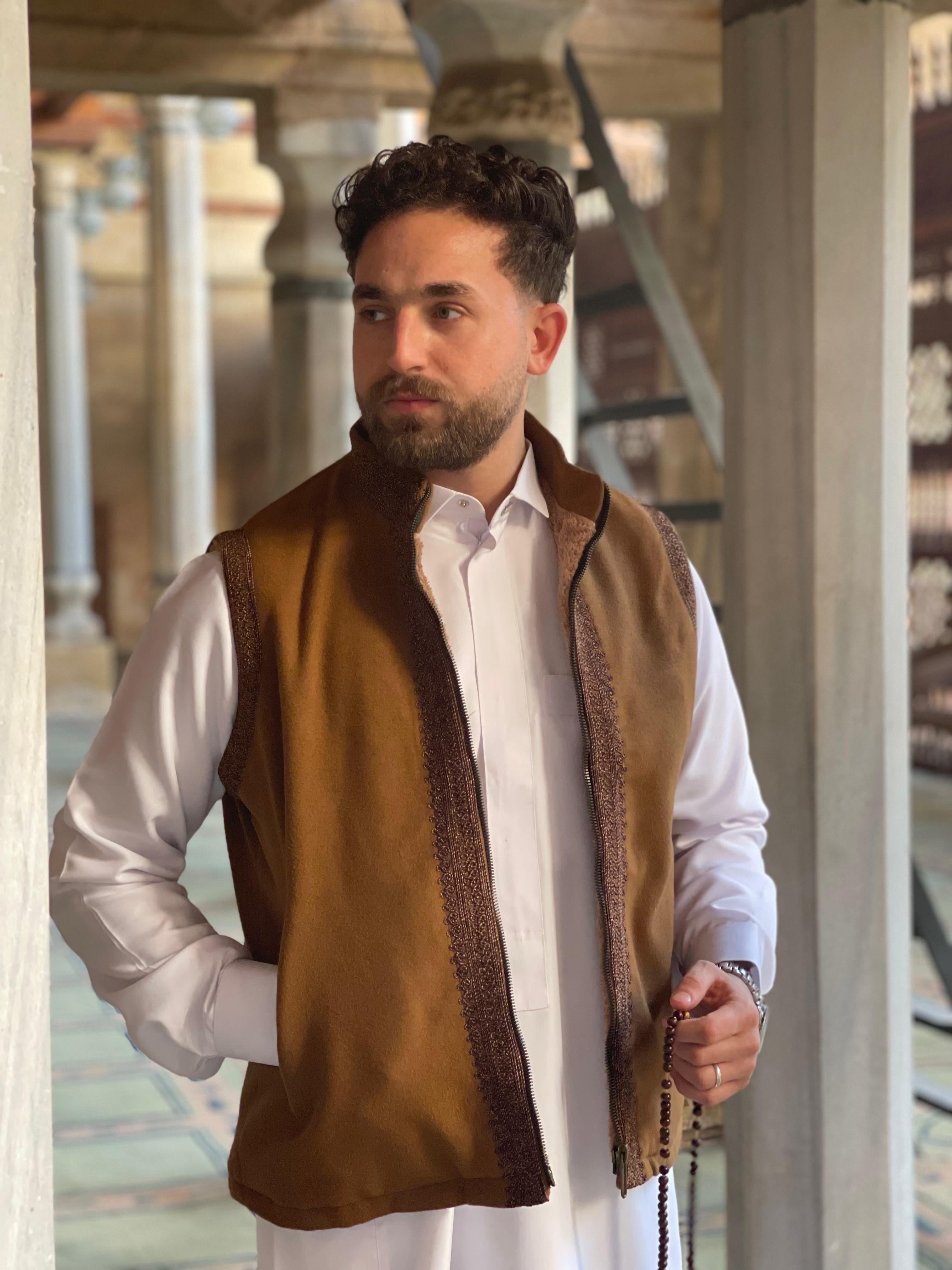 Rich Brown gilet (waistcoat)